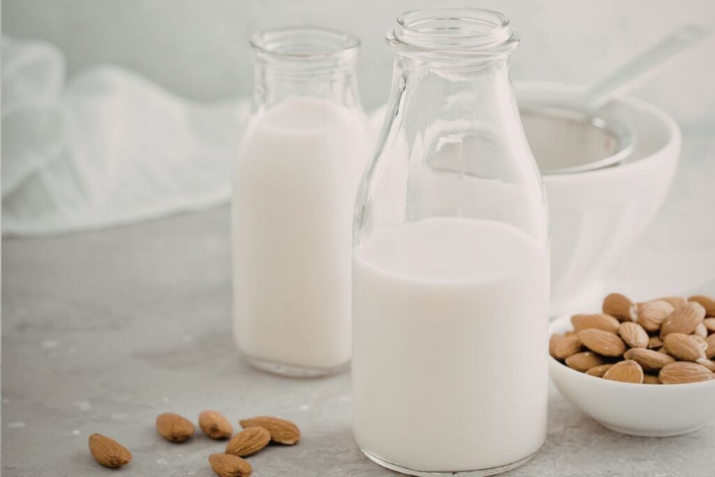 Migdolų riešutų pienas